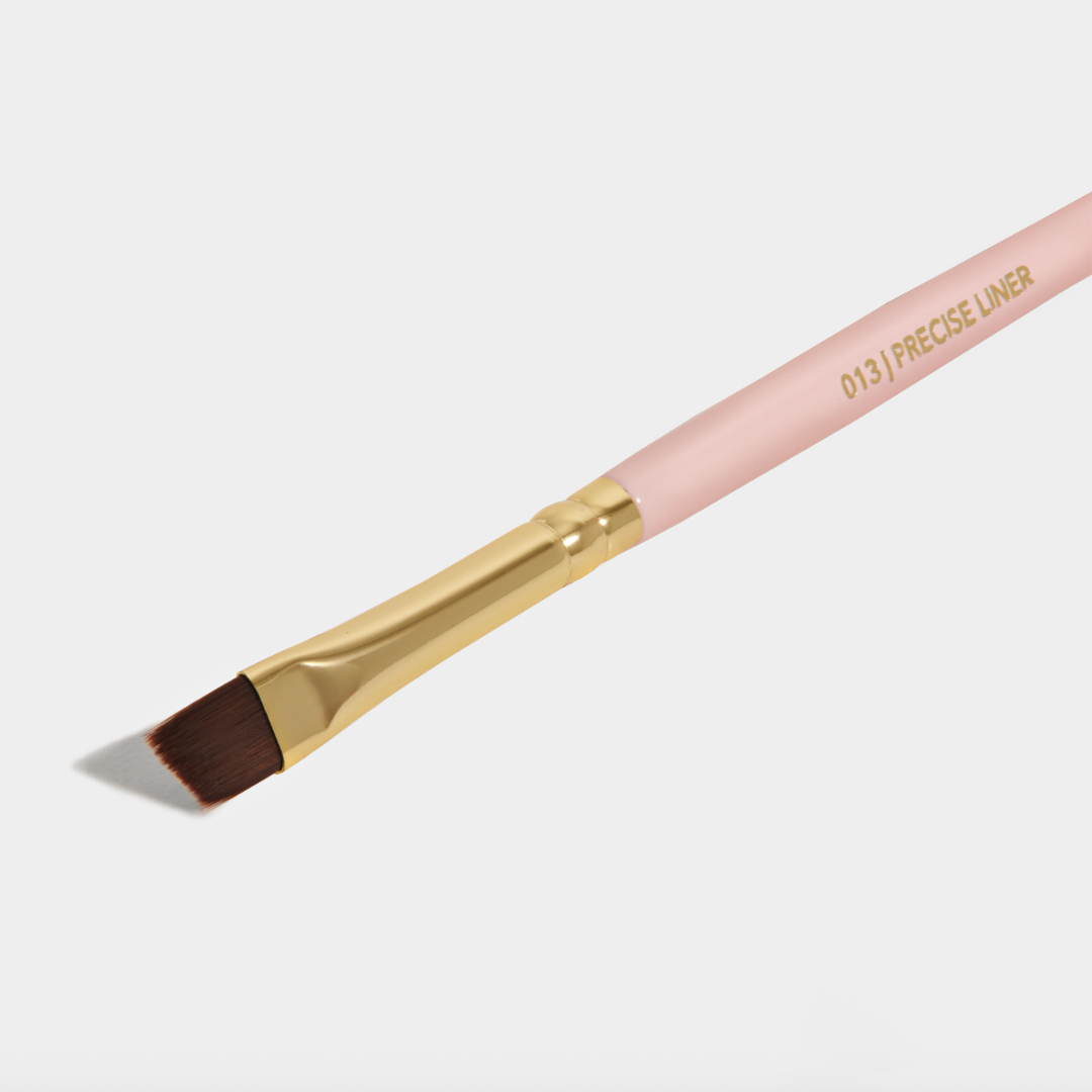 013 - Precise Liner Brush